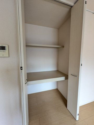 ペルーシェ B棟の収納