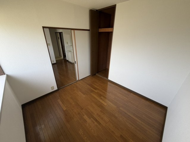 小宅コーポの洋室