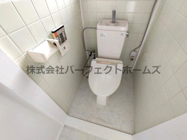 郡津4丁目テラスのトイレ|シンプルで使いやすいトイレです