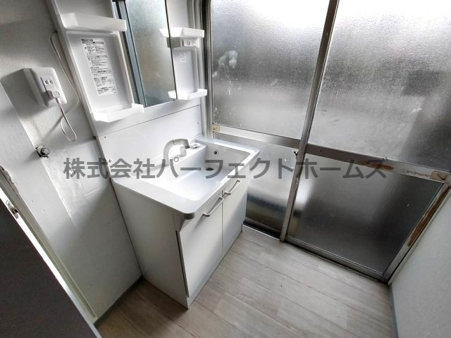 郡津4丁目テラスの独立洗面台|独立洗面台です