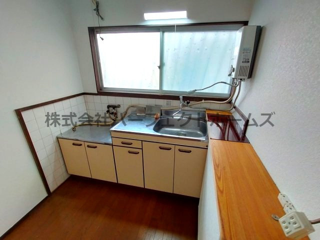 郡津4丁目テラスのキッチン|きれいなキッチンです