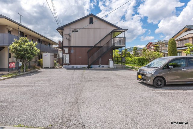 グリーンテラスSTの外観|駐車場