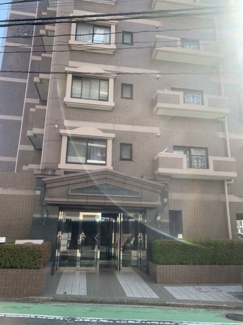 【外観】 | 安全に配慮されたオートロックマンションです♪室内ＴＶモニタ付インターホンで来訪者を確認できます。防犯カメラも設置されており、安心です