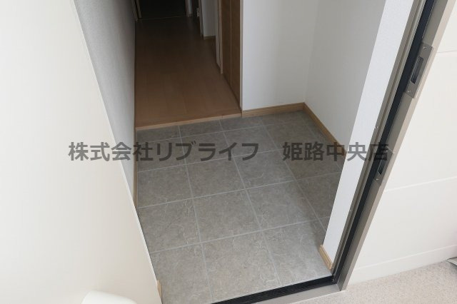 エレアージュ姫路駅南の玄関