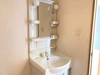 【洗面所】 | リースランド平出C