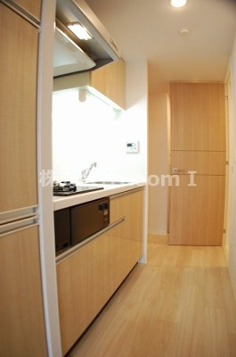 【キッチン】 | アーバネックス谷町Ⅱ | コンパクトなキッチンで掃除もラクラク