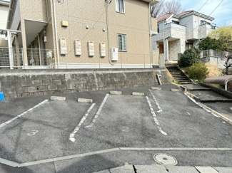 【駐車場】 | いつでも目の届く敷地内に駐車場があります♪お車をお持ちの方におすすめです！