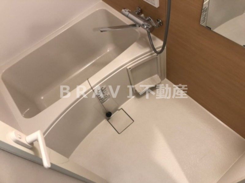 エスリードコート堺筋本町 BRAVI不動産の浴室|浴室乾燥機付きお風呂です