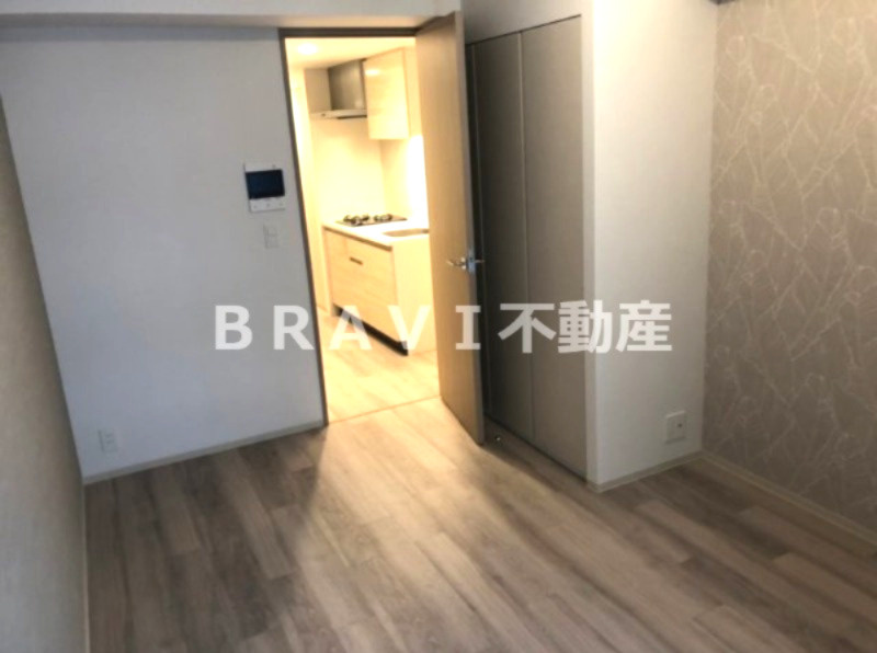 エスリードコート堺筋本町 BRAVI不動産の洋室|落ち着いた色調の洋室です