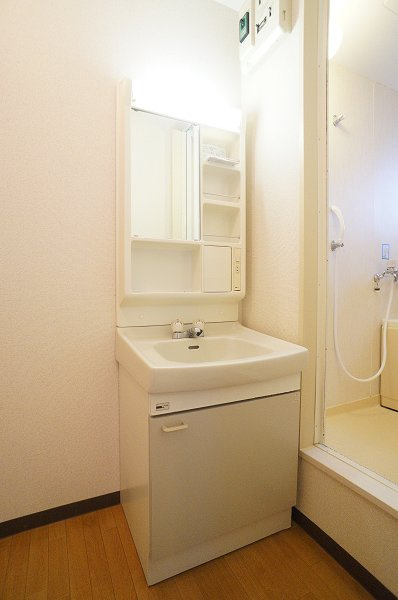 プリムローズワカミヤの洗面所|洗面化粧台