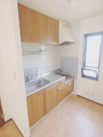 広島市安芸区矢野南４丁目のアパートのキッチン