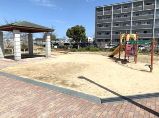 【周辺】 | お子様がいらっしゃるご家庭に嬉しい！！公園隣接しております♪