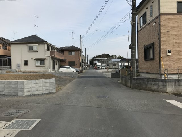 鴻巣市宮前の売地の前面道路含む現地写真|南西側道路