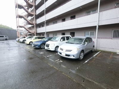 【駐車場】 | 保土ヶ谷パークハイツ | 平置き駐車場です。
