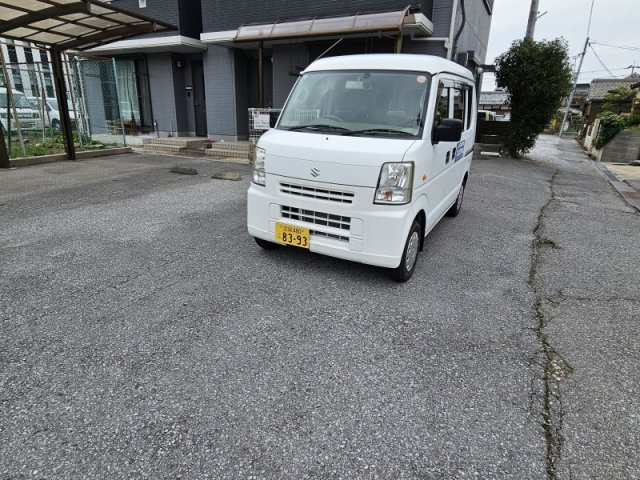 グラン元町の駐車場|玄関の目に停められます
