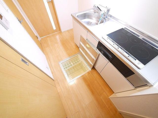 イリーデⅡの設備|床下収納も有効活用頂けます。