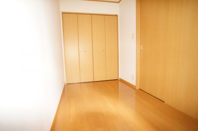 サンライズの寝室