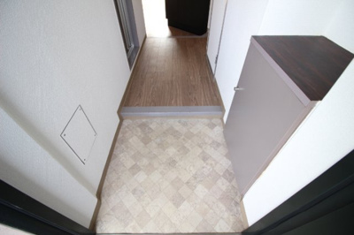 【玄関】 | アルフィーネ今D棟