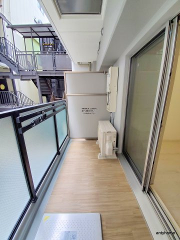 エスリードレジデンス大阪本町 仲介手数料無料のバルコニー