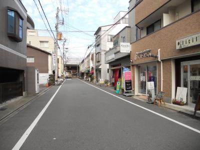 プチフラット三条の周辺|前面道路