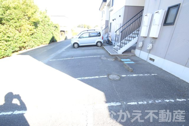 【駐車場】