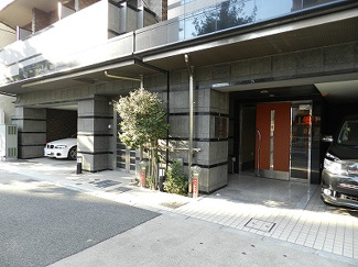 【エントランス】