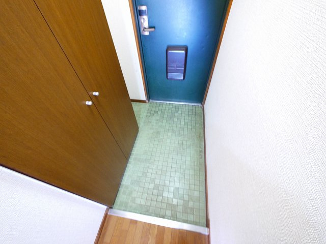 シャトー三島の玄関|ゆったりとした玄関です