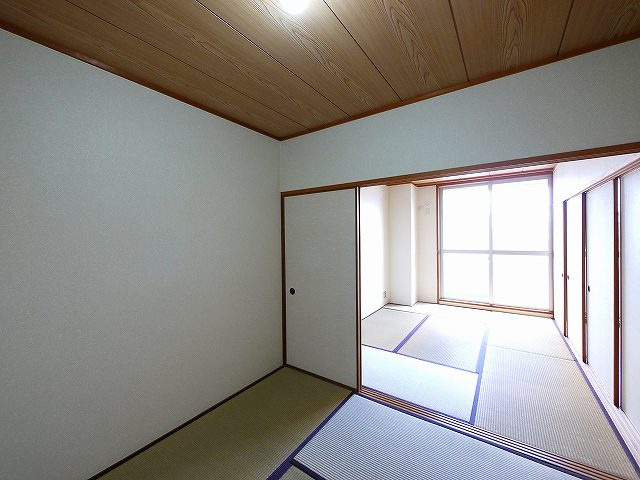 シャトー三島の和室|ゆったりとくつろげる和室です