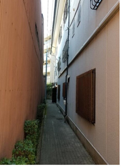 【前面道路含む現地写真】
