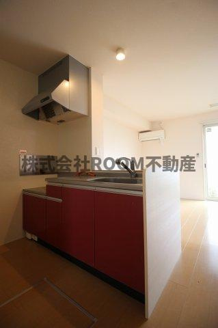 クレセントⅠのキッチン|コンパクトなキッチンで掃除もラクラク