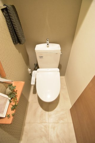 シーズンフラッツ靭本町のトイレ