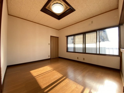 【内装】 | 請西２丁目戸建 | 2階洋室7帖（南西側）