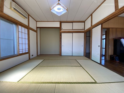 【和室】 | 請西２丁目戸建 | 1階和室８帖