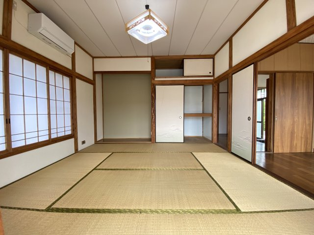 【和室】 | 請西２丁目戸建 | 1階和室８帖