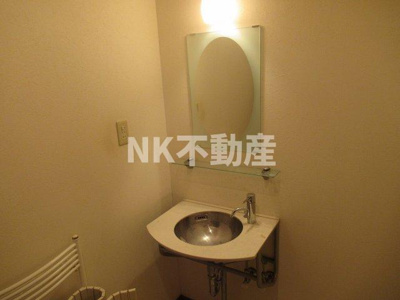 【洗面所】 | ブラン・ヴェール（若江岩田賃貸） | 忙しい朝には欠かせない洗面所です