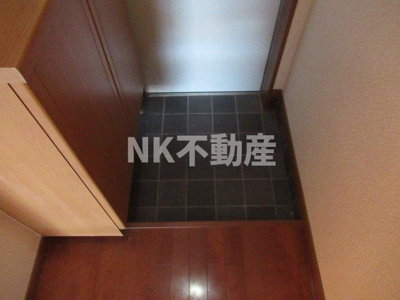 【玄関】 | ブラン・ヴェール（若江岩田賃貸） | シンプルで使いやすい玄関です