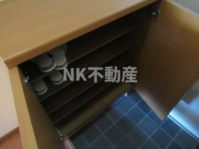 【収納】 | ブラン・ヴェール（若江岩田賃貸） | シューズボックスです