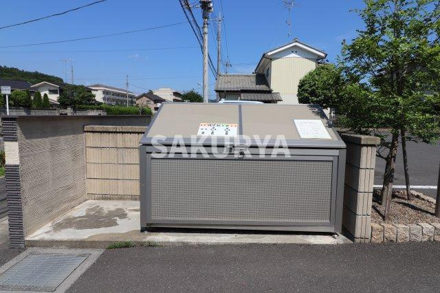 プリスカーサのその他|ゴミステーション