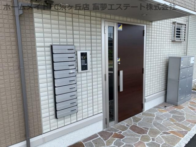 【エントランス】 | メルベイユさやか | オートロック付き
