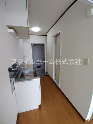 【キッチン】 | 梅田ビル | 別部屋写真です。