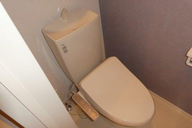 フローレスのトイレ|ウォシュレット