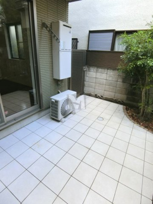 【バルコニー】 | コニストンロッヂ