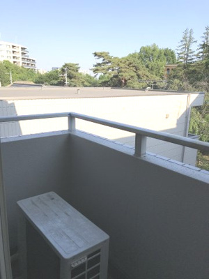 【バルコニー】 | スカイフィールド国立 | 他の部屋の写真です。
