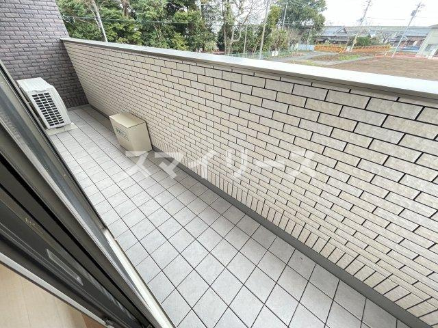 Y・ノヴェルB棟のバルコニー
