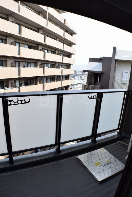 大阪市東成区大今里西１丁目の賃貸マンションのバルコニー
