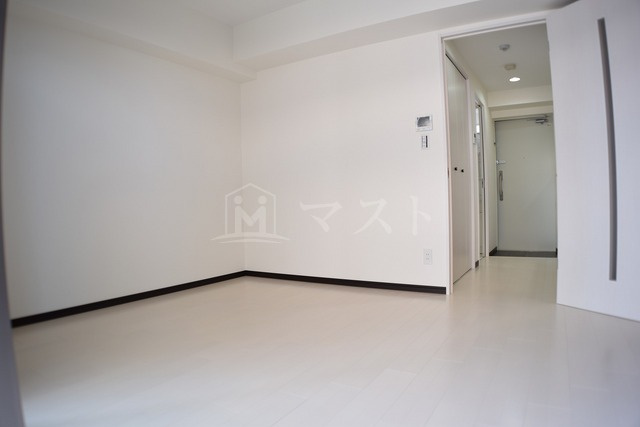 大阪市東成区大今里西１丁目の賃貸マンションの居間・リビング