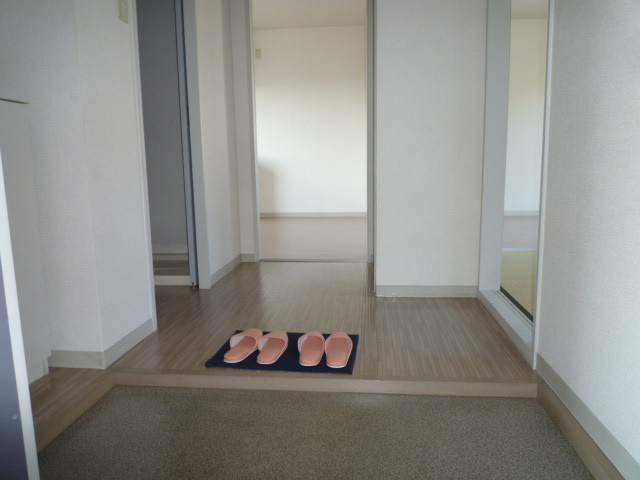ティファニーＢの玄関