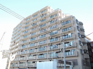 【外観】 | 総戸数７１戸、平成９年１０月築、管理人は日勤勤務につき管理体制良好です♪