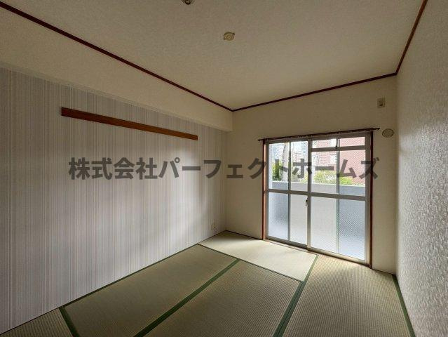 グランドヴィラ香里の和室|い草の香りが落ち着く素敵な和室です