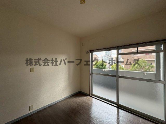 グランドヴィラ香里の洋室|個人の部屋や寝室として使える洋室です